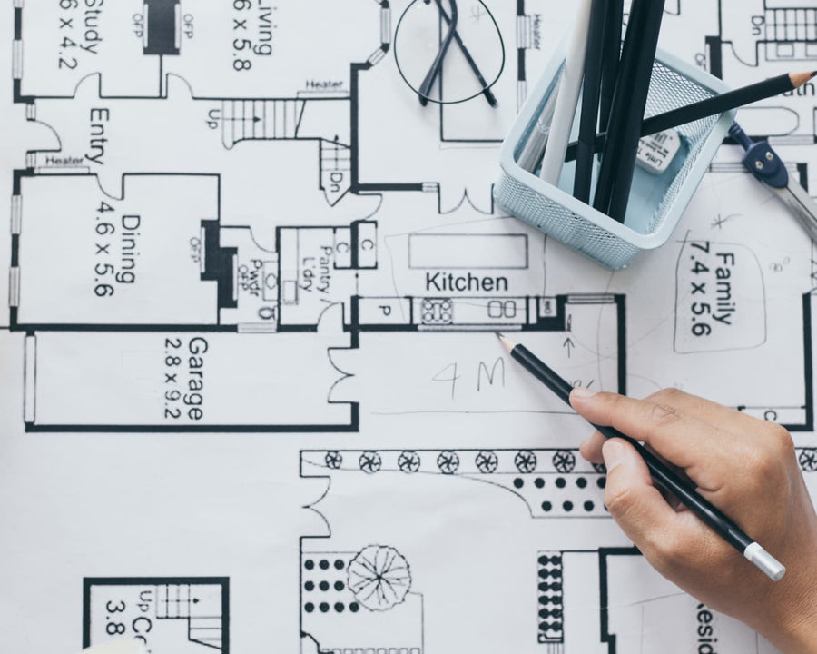 Plan électrique avec un crayon à papier